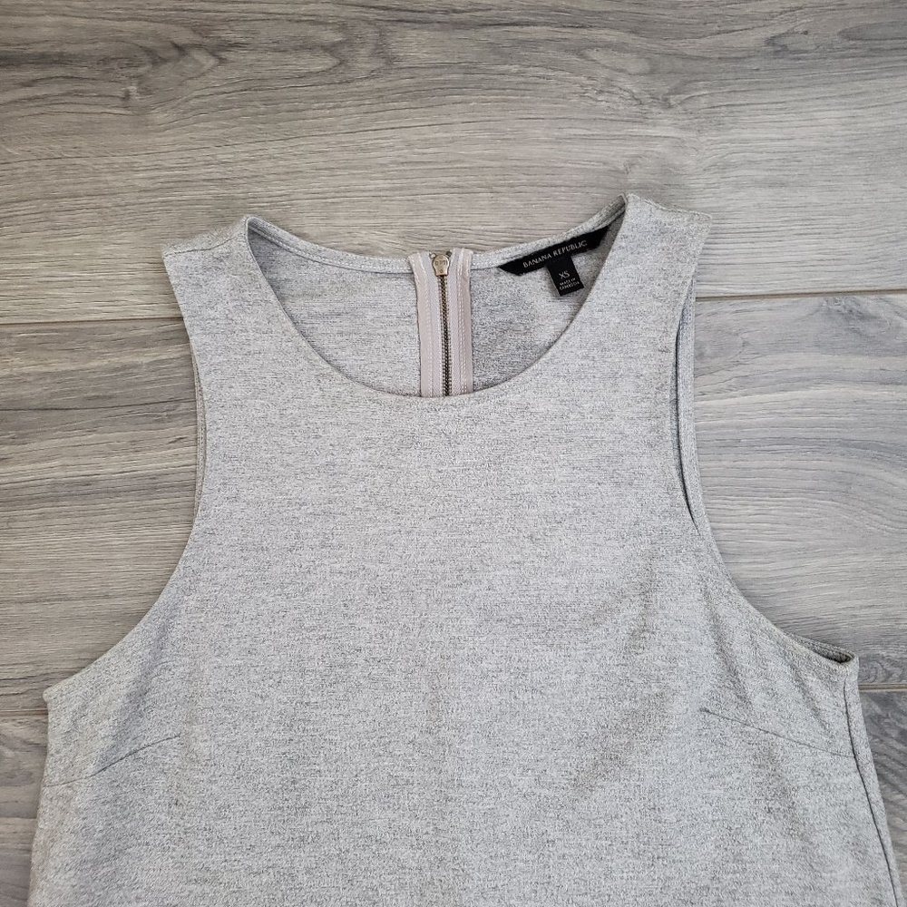 Banana Republic Sleeveless Layered Hem Tank Top XS - Picture 7 of 12